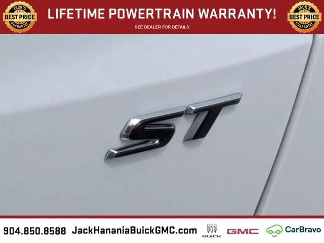 2024 Buick NV Sport Touring FWD
