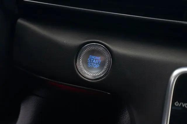 2025 Genesis GV80 2.5T Standard AWD