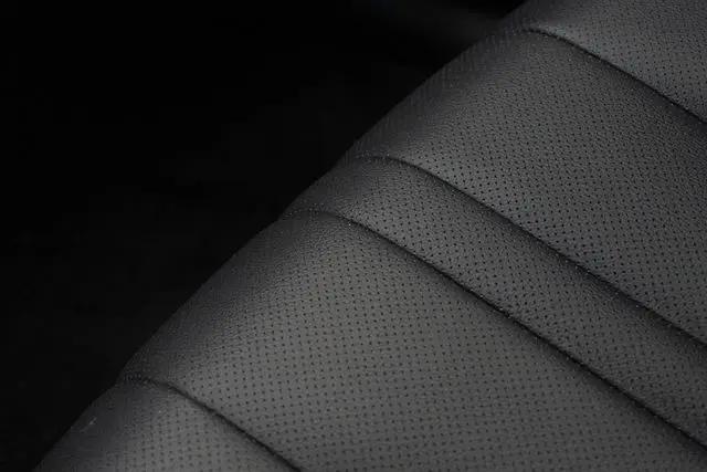 2025 Genesis GV80 2.5T Standard AWD