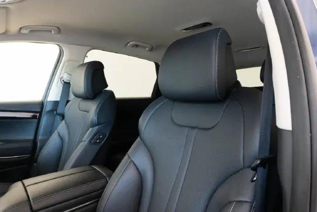 2025 Genesis GV80 2.5T Standard AWD