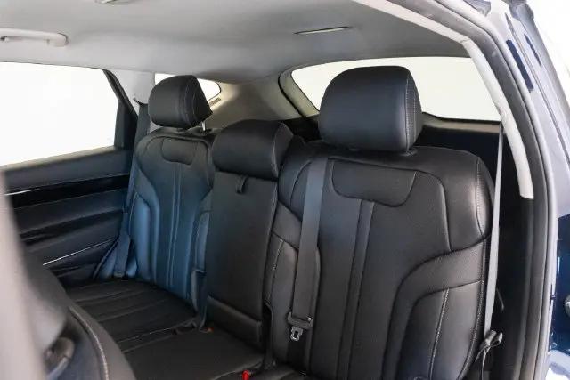 2025 Genesis GV80 2.5T Standard AWD