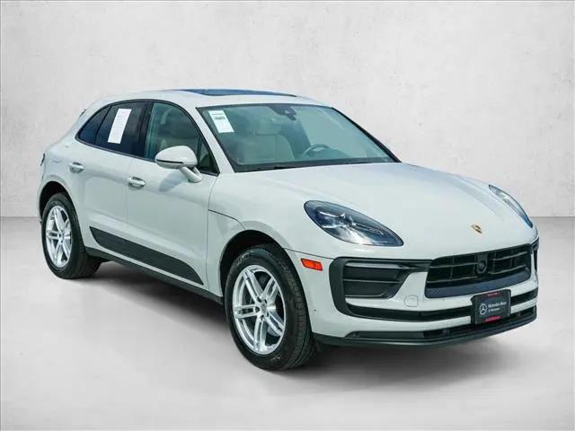 2024 Porsche Macan T