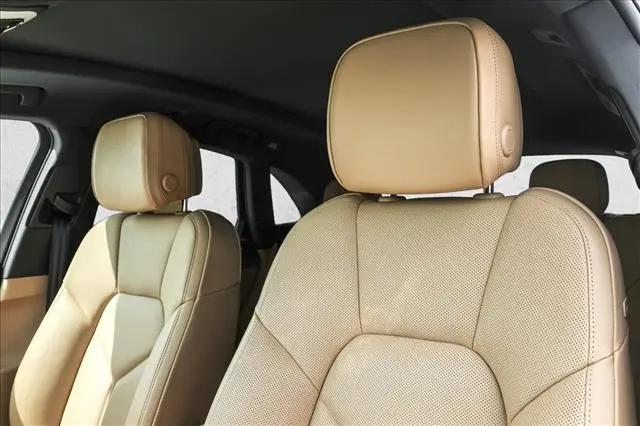 2024 Porsche Macan T
