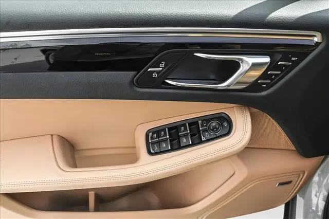 2024 Porsche Macan T