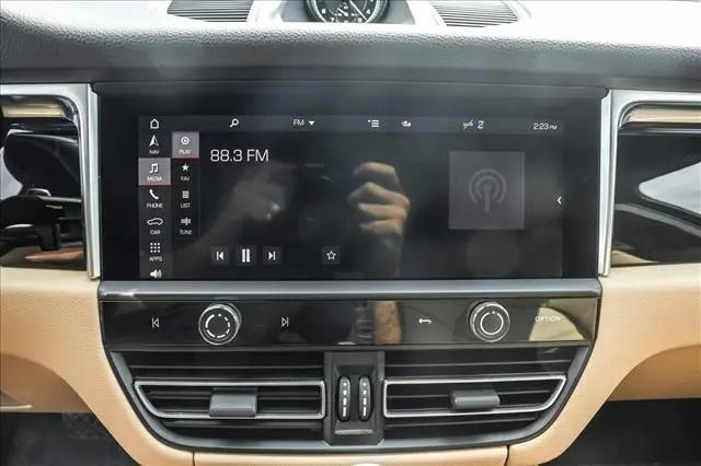 2024 Porsche Macan T