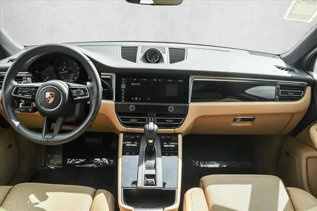 2024 Porsche Macan T
