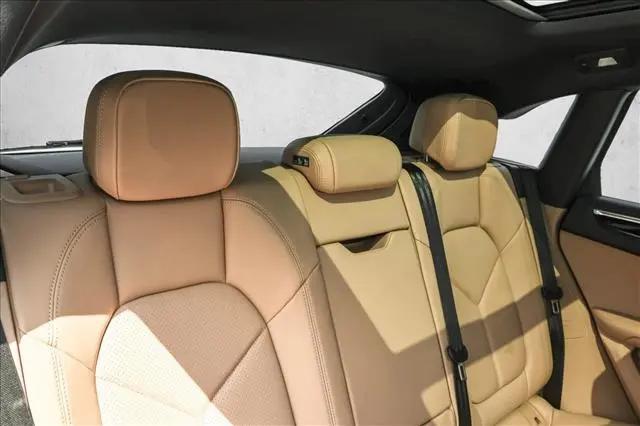 2024 Porsche Macan T