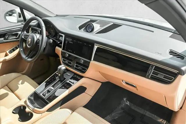 2024 Porsche Macan T