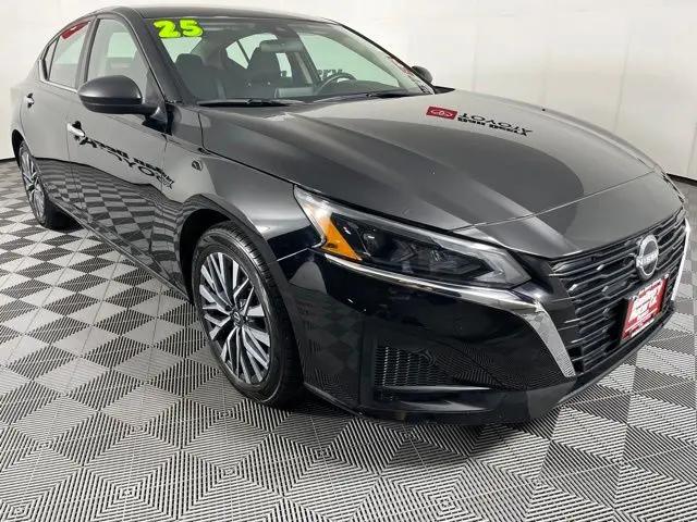 2025 Nissan Altima SV FWD for sale in Cedar Falls, IA
