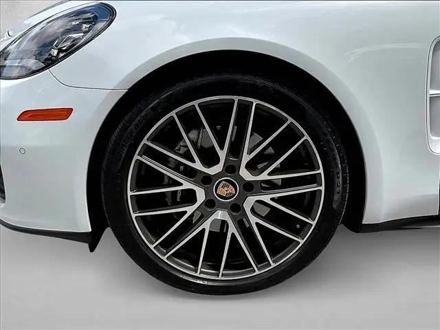 2023 Porsche Panamera Panamera