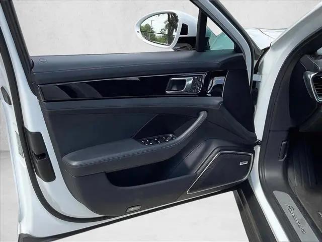 2023 Porsche Panamera Panamera