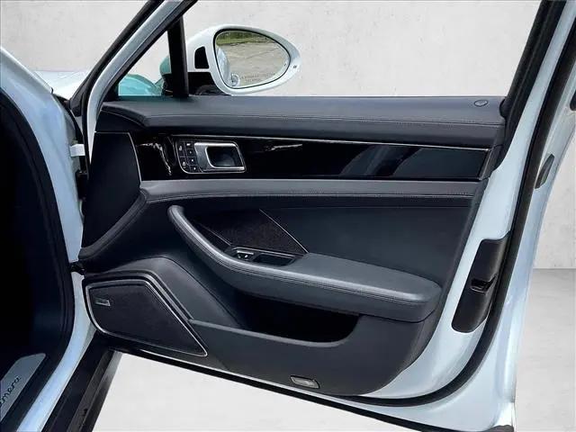 2023 Porsche Panamera Panamera