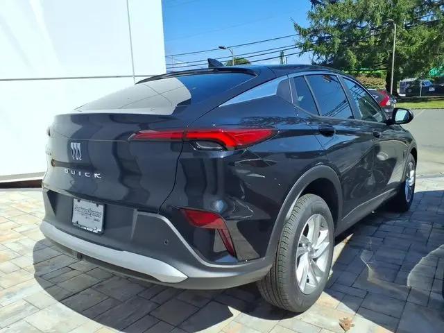 2026 Buick NV Preferred FWD