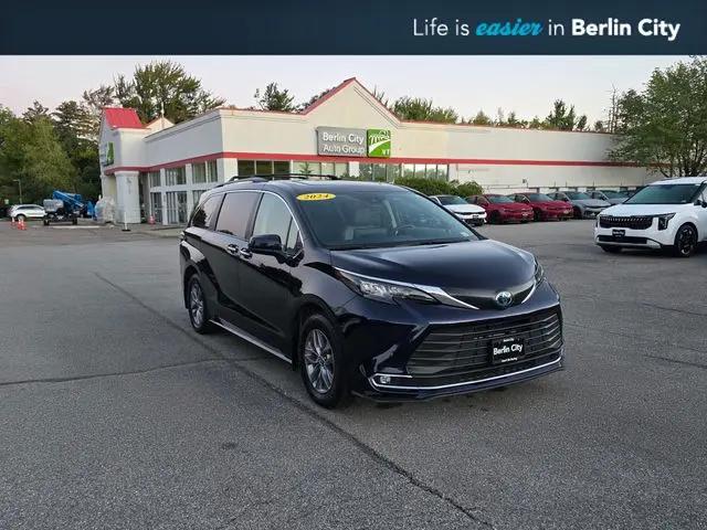 2024 Toyota Sienna XLE for sale in Williston, VT