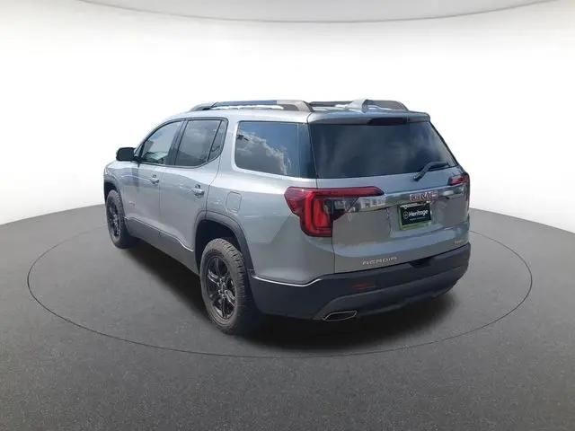 2023 GMC Acadia AWD AT4