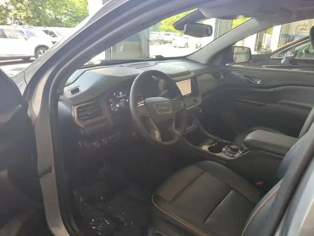 2023 GMC Acadia AWD AT4