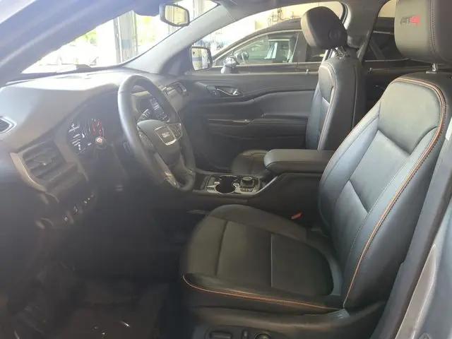 2023 GMC Acadia AWD AT4