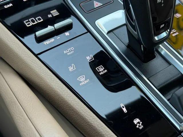 2023 Porsche Cayenne E-Hybrid Cayenne E-Hybrid