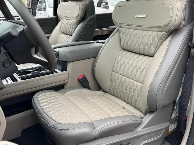 2026 Ford F-450 Platinum