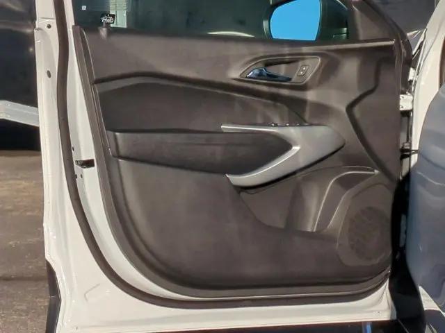 2026 Chevrolet Trax FWD LS