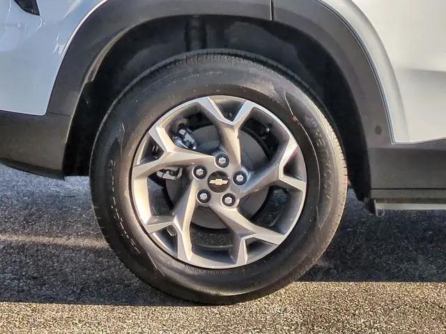 2026 Chevrolet Trax FWD LT