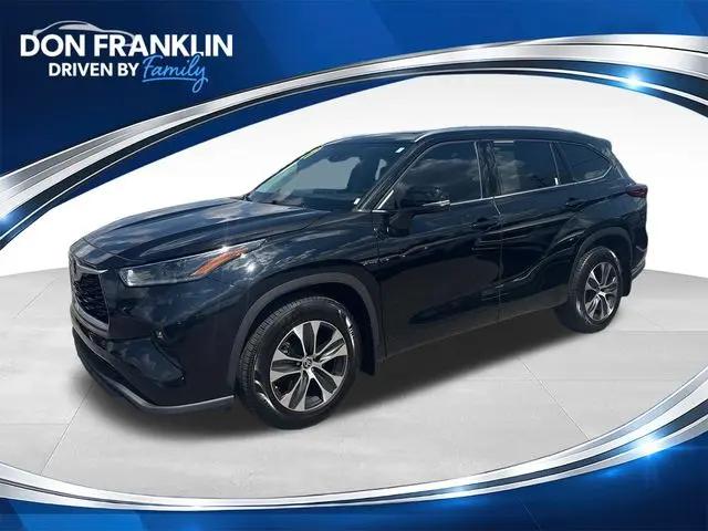 2021 Toyota Highlander XLE for sale in Columbia, KY