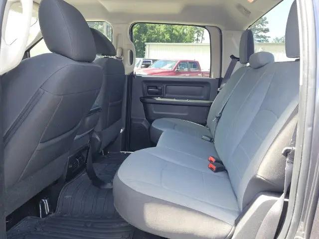 2024 Ram 1500 Classic Tradesman Crew Cab 4x4 57 Box