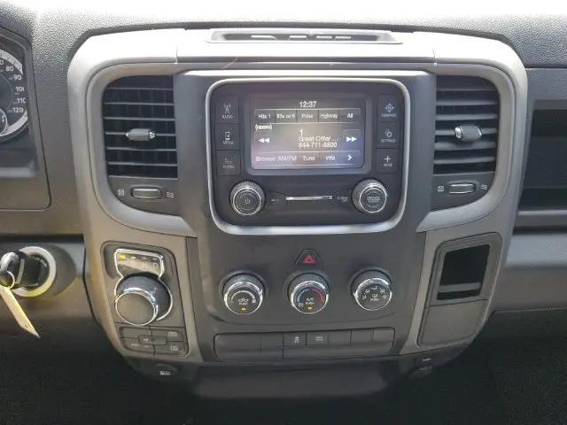 2024 Ram 1500 Classic Tradesman Crew Cab 4x4 57 Box