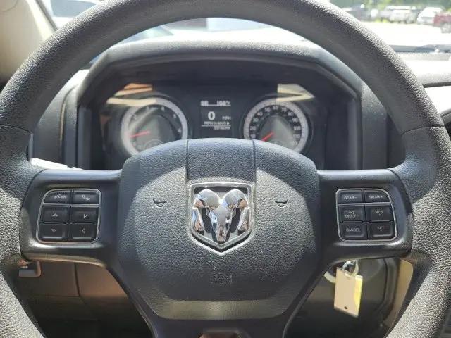 2024 Ram 1500 Classic Tradesman Crew Cab 4x4 57 Box