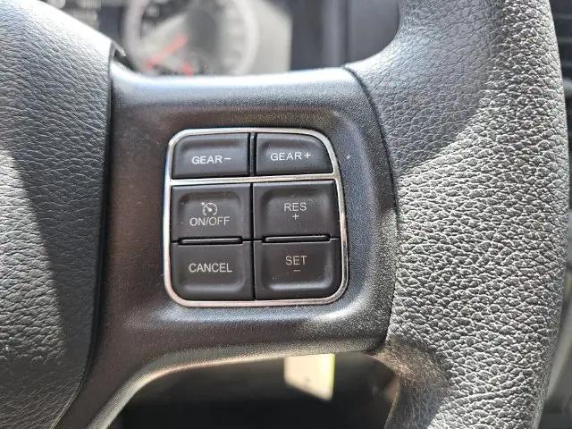 2024 Ram 1500 Classic Tradesman Crew Cab 4x4 57 Box
