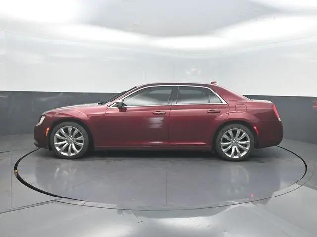 2019 Chrysler 300 Touring