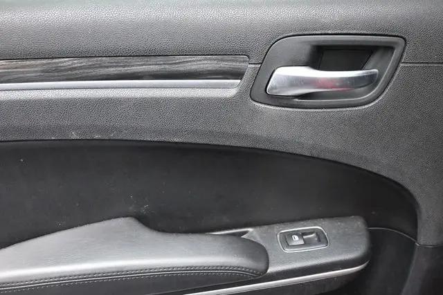 2019 Chrysler 300 Touring