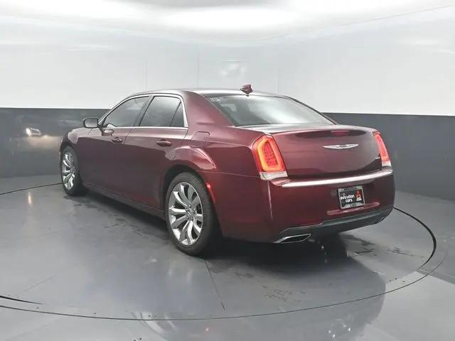2019 Chrysler 300 Touring