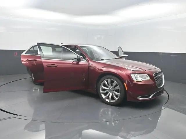 2019 Chrysler 300 Touring