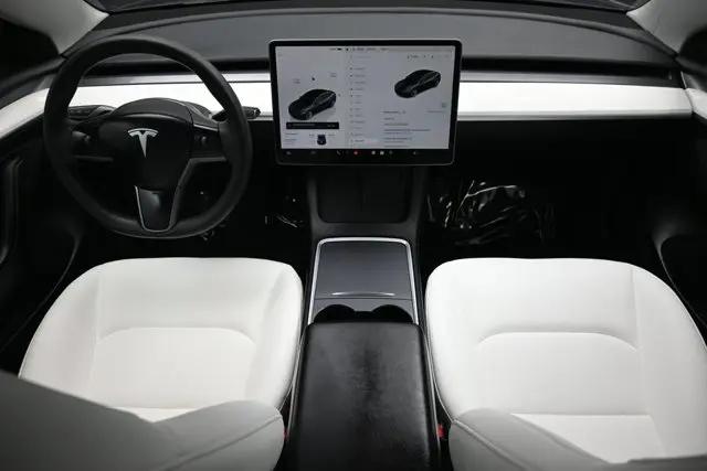 2023 Tesla Model 3 Rear-Wheel Drive