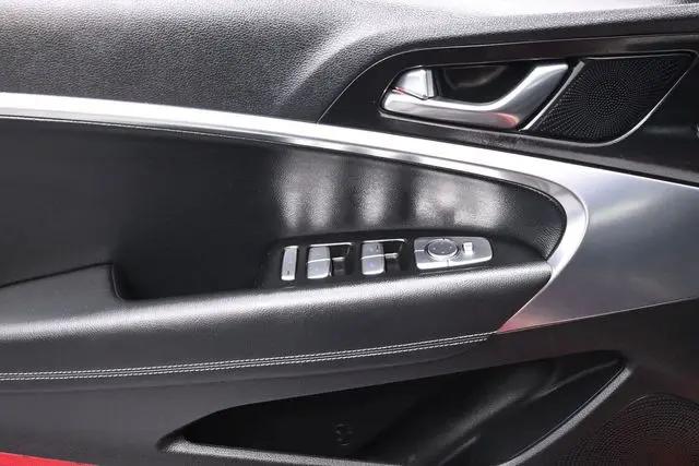 2021 Genesis G70 2.0T RWD