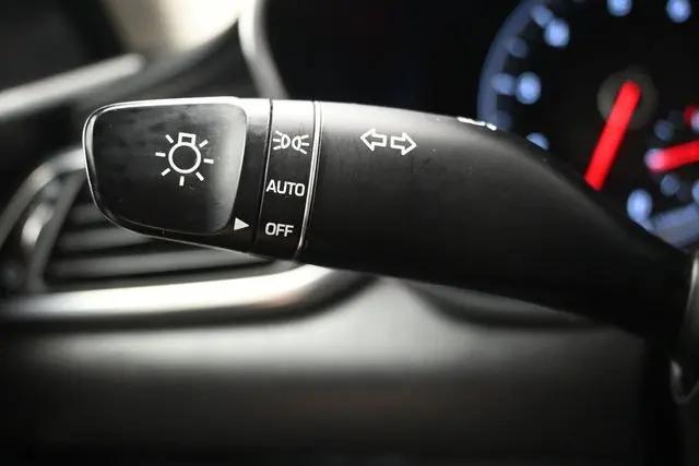 2021 Genesis G70 2.0T RWD