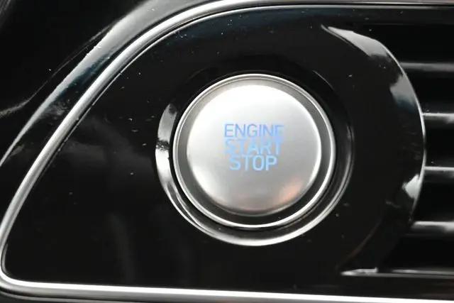 2021 Genesis G70 2.0T RWD