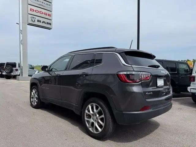 2024 Jeep Compass Latitude Lux FWD
