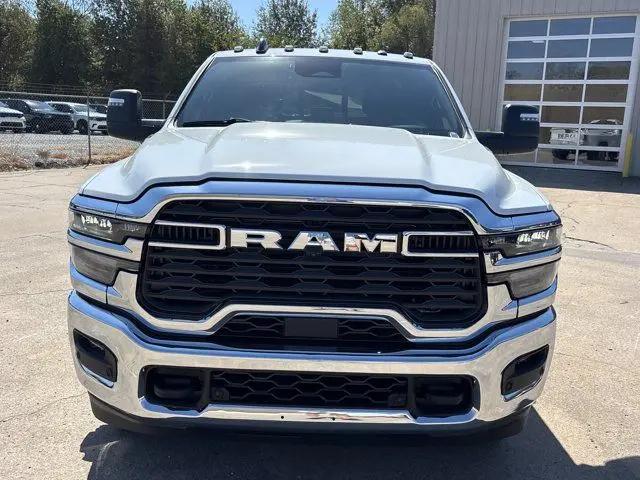 2026 Ram 3500 Tradesman Crew Cab 4x4 8 Box