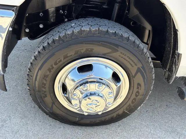 2026 Ram 3500 Tradesman Crew Cab 4x4 8 Box