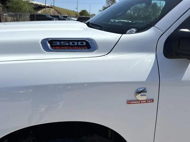 2026 Ram 3500 Tradesman Crew Cab 4x4 8 Box