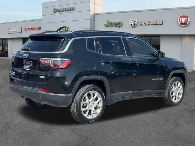 2023 Jeep Compass Latitude Lux FWD