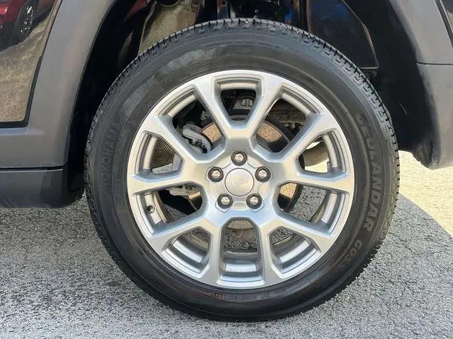 2023 Jeep Compass Latitude Lux FWD