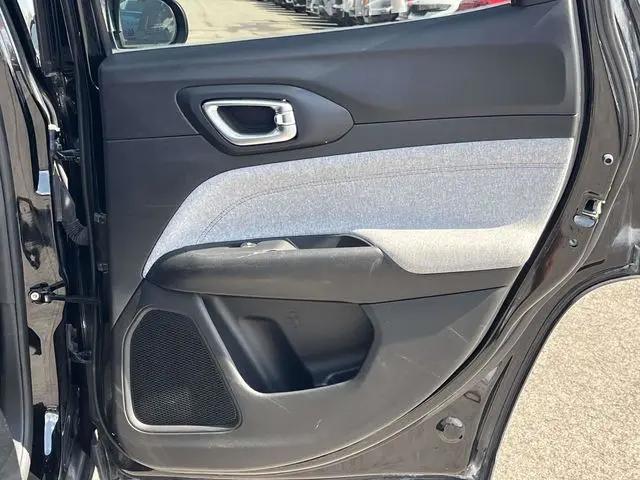 2023 Jeep Compass Latitude Lux FWD