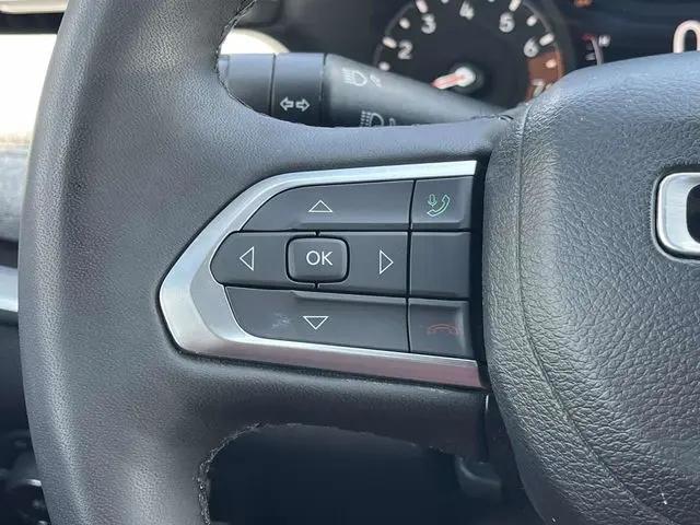 2023 Jeep Compass Latitude Lux FWD