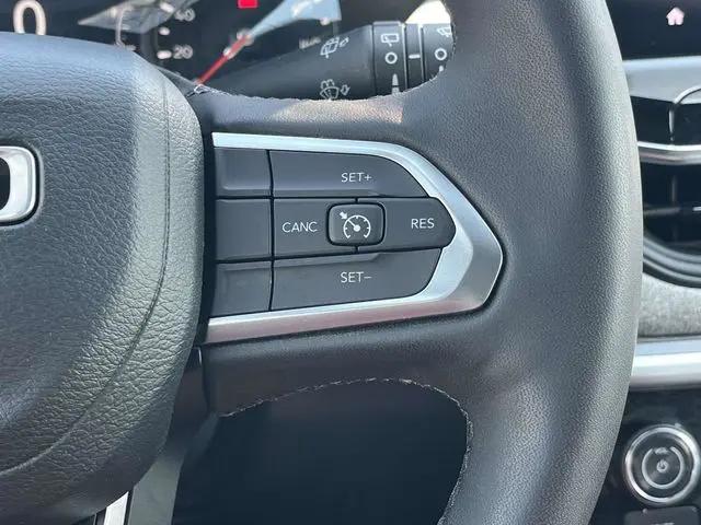 2023 Jeep Compass Latitude Lux FWD