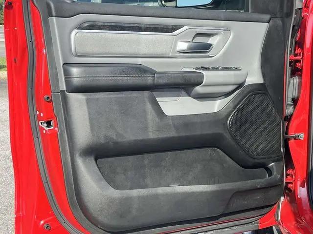 2019 Ram 1500 Big Horn/Lone Star Crew Cab 4x4 57 Box