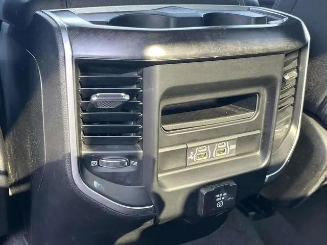 2019 Ram 1500 Big Horn/Lone Star Crew Cab 4x4 57 Box