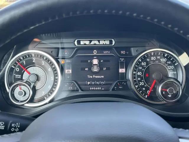 2019 Ram 1500 Big Horn/Lone Star Crew Cab 4x4 57 Box